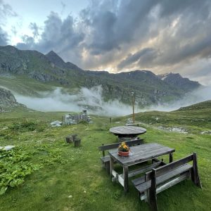 0F6938A5-3D5A-4BD8-9672-07EEA23A377C_1_105_c