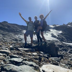 6D0571FA-6EFE-4E82-BCC2-3D300A30A6C3_1_105_c