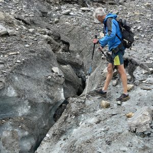 ED93F979-B72B-4C3A-8577-6C6A9B4E4754_1_105_c